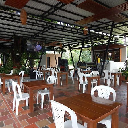Hotel Campestre Las Palmas Sas 비야비센시오 외부 사진