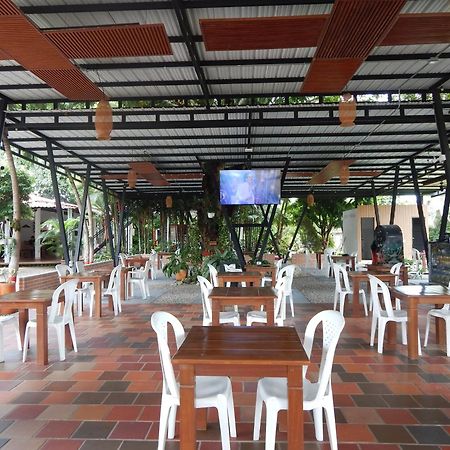 Hotel Campestre Las Palmas Sas 비야비센시오 외부 사진