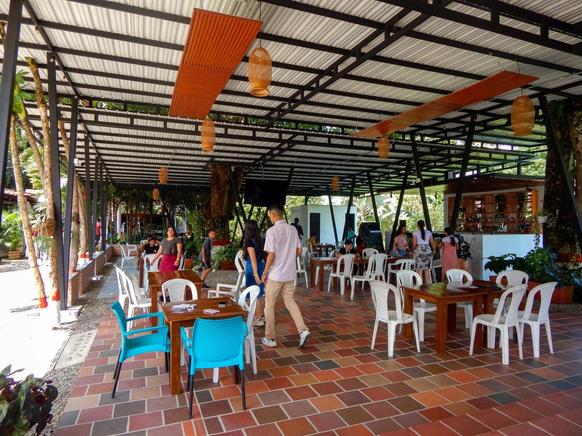 Hotel Campestre Las Palmas Sas 비야비센시오 외부 사진