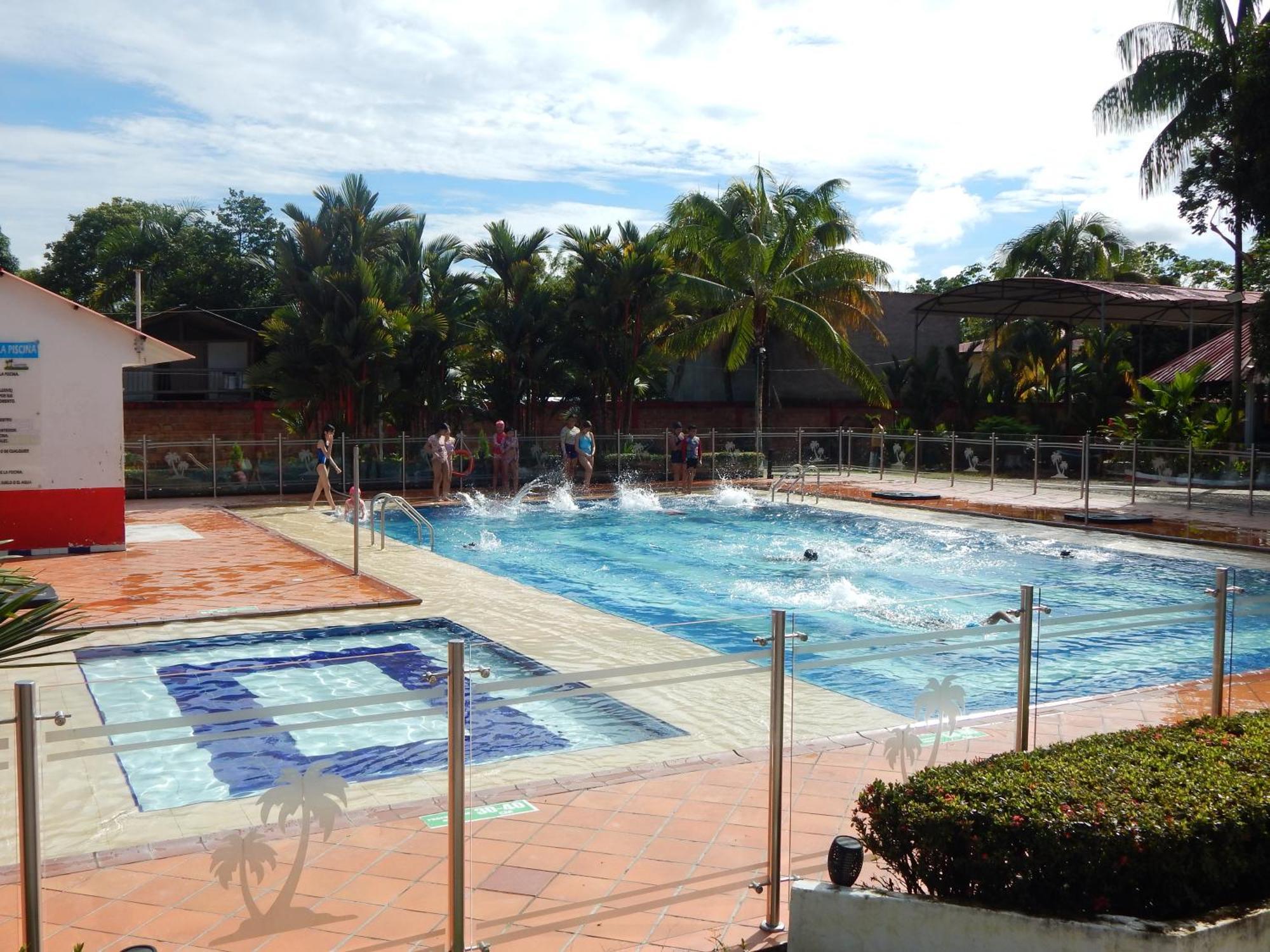Hotel Campestre Las Palmas Sas 비야비센시오 외부 사진