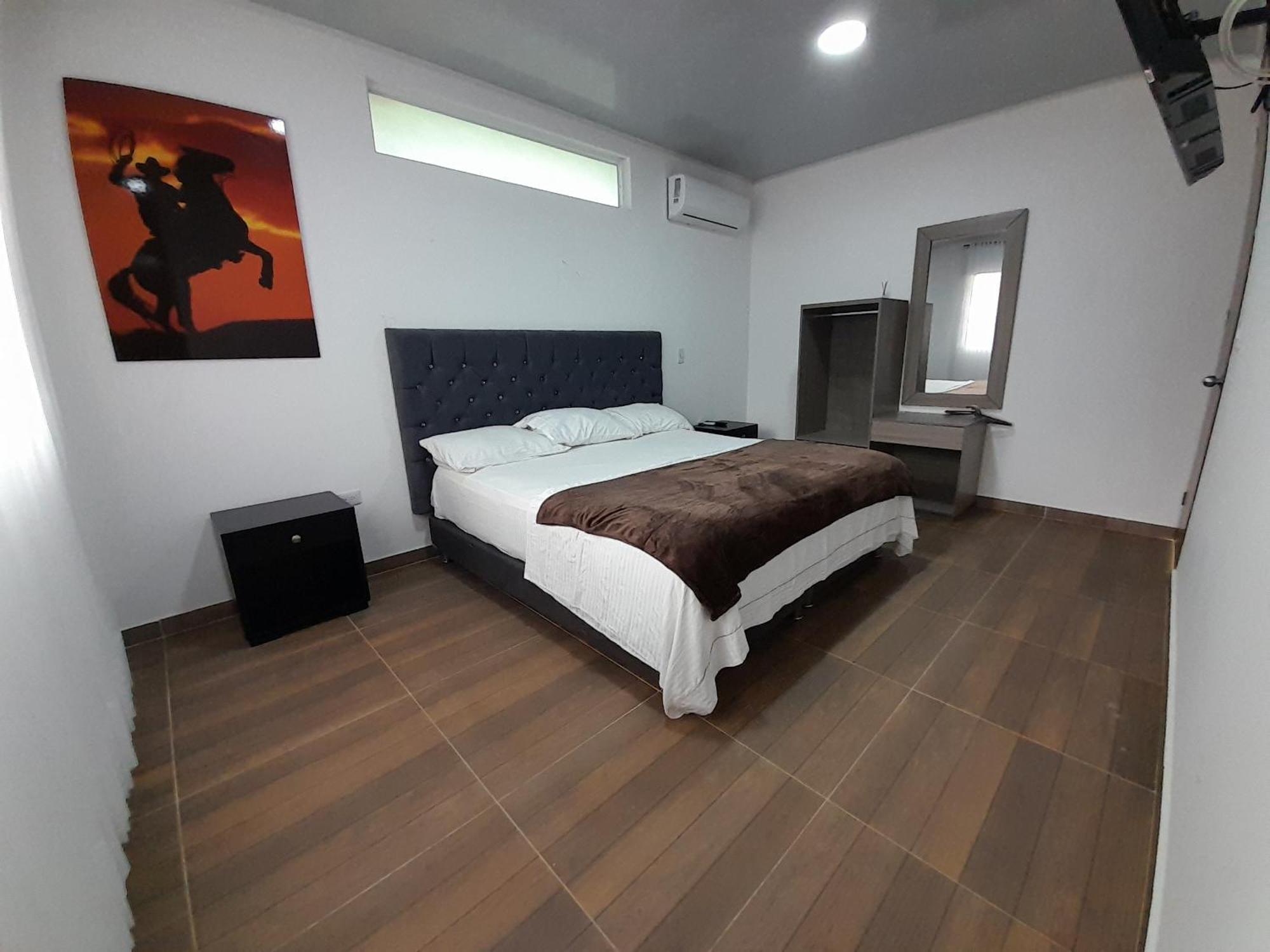 Hotel Campestre Las Palmas Sas 비야비센시오 외부 사진